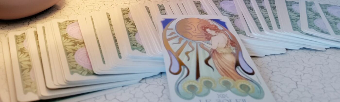 Tirage de cartes et jeu d'oracle pour cartomancie - L'Appel de la Lumière